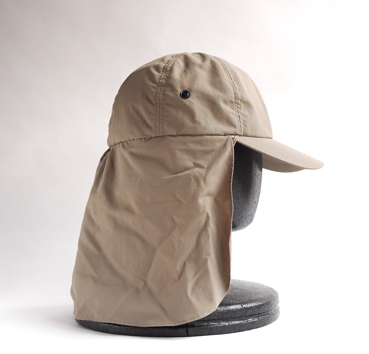甦った南方戦線の旧日本兵の帽子
